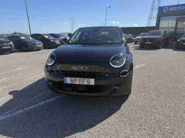 SPOTICAR Fiat 600 1.2 Hybrid La Prima Usada - Suv-4x4 Gasolina Preto - CacÉm - 1200226511_1