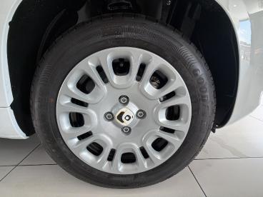 SPOTICAR Fiat Pandina 1.0 Hybrid Icon Usada - Berlina Híbrido Branco - Evora - 1200228304_2