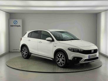 SPOTICAR Fiat Tipo 1.3 Multijet Cross Usada - Berlina Diesel Branco - Lisboa - 1200223594_1