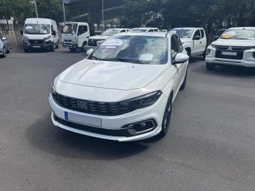 SPOTICAR Fiat Tipo Hatchback 1.3 D Usada - Comerciais Diesel Branco - Funchal - 1200229530_1