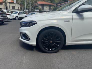 SPOTICAR Fiat Tipo Hatchback 1.3 D Usada - Comerciais Diesel Branco - Funchal - 1200229530_3
