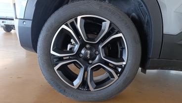 SPOTICAR Jeep Avenger Bev Altitude Usada - Comerciais Elétrico Cinza Prata - Braga - 1200229866_4