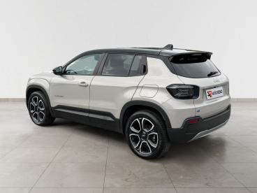 jeep avenger 54 kwh summit — photo 3