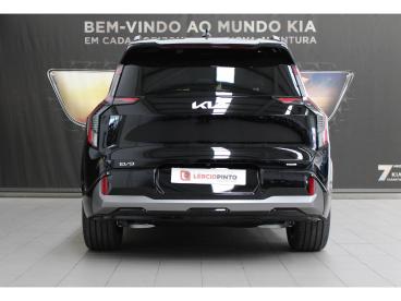 SPOTICAR Kia Ev9 Awd (99,8 Kwh) Gt-line Usada - Suv-4x4 Elétrico Preto - Santa Maria Da Feira - 1200216513_4