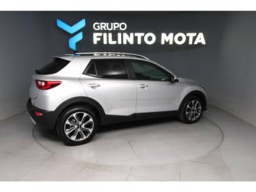 SPOTICAR Kia Stonic 1.0 T-gdi 6mt Drive Usada - Suv-4x4 Gasolina Cinzento - Guimaraes - 1200217531_2