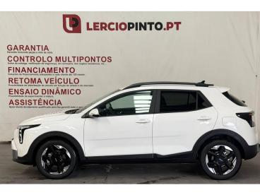 SPOTICAR Kia Stonic 1.0 T-gdi 6mt Tech Usada - Suv-4x4 Gasolina Branco - Santa Maria Da Feira - 1200220475_2