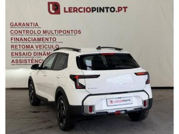 SPOTICAR Kia Stonic 1.0 T-gdi 6mt Tech Usada - Suv-4x4 Gasolina Branco - Santa Maria Da Feira - 1200220475_3