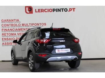 SPOTICAR Kia Stonic 1.2 Mpi 5mt Vibe Usada - Suv-4x4 Gasolina Preto - Santa Maria Da Feira - 1200223721_3