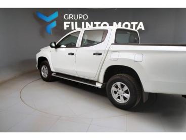 SPOTICAR Mitsubishi L200 Cabine Club  3l 4x4 Invite Usada - Comercial/furgão Diesel Branco - Matosinhos-sra.hora - 1200211200_4