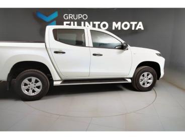 SPOTICAR Mitsubishi L200 4wd Cabine Club  Cx. Metalica Invite Usada - Comercial/furgão Diesel Branco - Matosinhos-sra.hora - 1200217640_1
