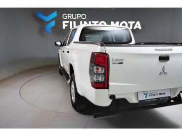 SPOTICAR Mitsubishi L200 4wd Cabine Club  Cx. Metalica Invite Usada - Comercial/furgão Diesel Branco - Matosinhos-sra.hora - 1200217640_5