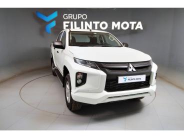 SPOTICAR Mitsubishi L200 Cabine Dupla Space Cab  4x4 Invite Usada - Comercial/furgão Diesel Branco - Braga - 1200217751_1