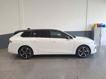 SPOTICAR Opel Astra 1.2t Hybrid 136cv  Cadc6 St Gs Usada - Carrinha Gasolina Branco - Setúbal - 1200218961_4