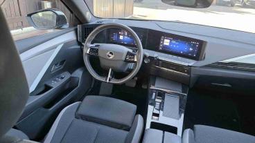 opel astra — photo 3