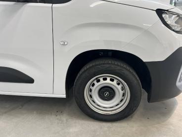 SPOTICAR Opel Combo 15dt, E6.4 & Mt6 Start/stop (75 Kw100cv - Usada - Comercial/furgão Diesel Branco - Viseu - 1200216971_2