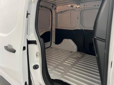 SPOTICAR Opel Combo 15dt, E6.4 & Mt6 Start/stop (75 Kw100cv - Usada - Comercial/furgão Diesel Branco - Viseu - 1200216971_3