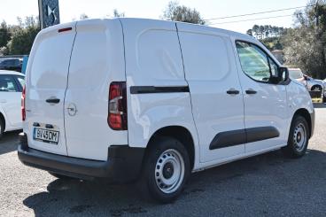 SPOTICAR Opel Combo Cargo 1.5 D Usada - Comerciais Diesel Branco - Braga - 1200222972_5