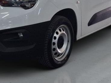 SPOTICAR Opel Combo E15dt 100cv S/s L2h1 Enjoy Usada - Comerciais Diesel Branco - Setubal - 1200229256_4