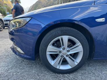 SPOTICAR Opel Insignia Sports Tourer 1.6 Cdti Edition Usada - Comerciais Diesel Azul - Funchal - 1200229875_3