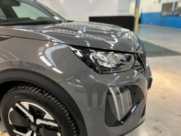 SPOTICAR Peugeot 2008 1.2 Hybrid 145  E-dcs6 Allure Usada - Suv-4x4 Gasolina Cinzento Selenium - Viseu - 1200219081_5