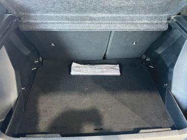 SPOTICAR Peugeot 2008 1.2 Puretech Active Usada - Suv-4x4 Gasolina Cinza - Braga - 1200220139_5