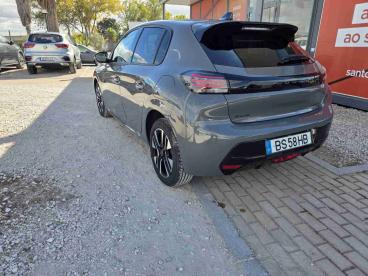 peugeot 208 1.2 hybrid allure e-dcs6 — photo 4