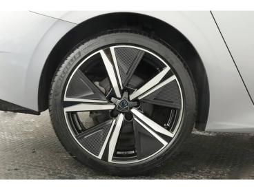 SPOTICAR Peugeot 308 1.2 Puretech 130cv Eat8 Gt Usada - Berlina Gasolina Cinza - Vila Nova De Gaia - 1200218494_5