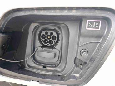 peugeot 2008 e-2008 54 kwh style — photo 5