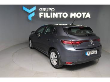 SPOTICAR Renault Megane 1.6 Sce 160 E-tech Hibrido Equilibre Usada - Berlina Híbrido Cinzento - Guimaraes - 1200217519_4