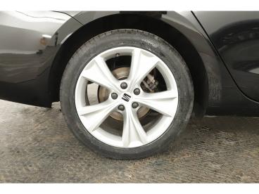 SPOTICAR Seat Leon 1.0 Tsi  Cx Man 6v S&s Fr Usada - Berlina Gasolina Preto - Vila Nova De Gaia - 1200224375_5