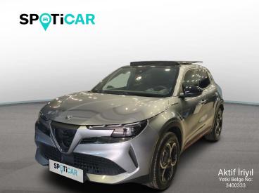 SPOTICAR Alfa Romeo Junior 1.2 Hybrid İkinci El Araç - Suv Hibrit Gri - Istanbul - 1200031511_1