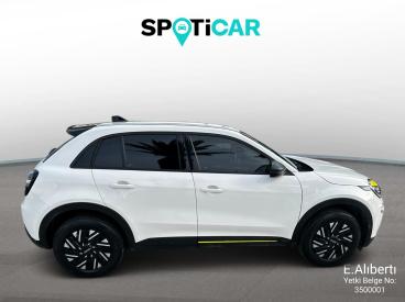 SPOTICAR Fiat 600 Urban 1.2 Mhev 136hp İkinci El Araç - Suv Hibrit Beyaz - İzmİr - 1200026721_4