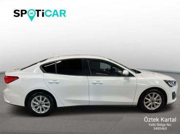 SPOTICAR Ford Focus Trend X 1.5 123 4 Kapi E6.2 İkinci El Araç - Sedan Benzin Beyaz - Istanbul - 1200033162_4