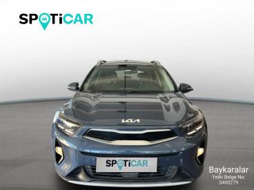 SPOTICAR Kia Stonic Prestige 1.4 100 At İkinci El Araç - Suv Benzin Mavi - Istanbul - 1200032569_2