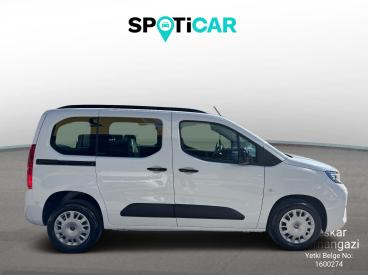 SPOTICAR Opel Combo Essential 1.5 102 Dizel Mt5 İkinci El Araç - Şehir Otomobili Dizel Beyaz - Bursa - 1200021445_4
