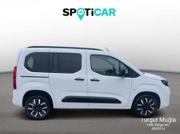 SPOTICAR Opel Combo Ultimate 1.5 130 Dizel At8 İkinci El Araç -  Dizel Beyaz - MuĞla - 1200024254_4