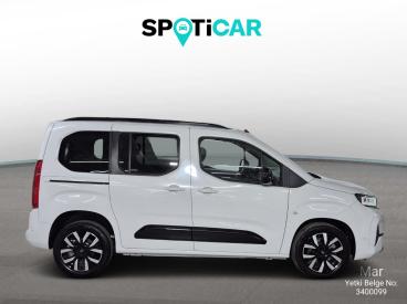 SPOTICAR Opel Combo Ultimate 1.5 130 Dizel At8 İkinci El Araç -  Dizel Beyaz - İstanbul - 1200026318_4