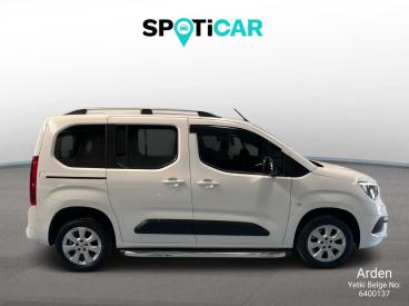 SPOTICAR Opel Combo 1.5 Ultimate Otomatik 8 131 İkinci El Araç -  Dizel Beyaz - UŞak - 1200026719_4