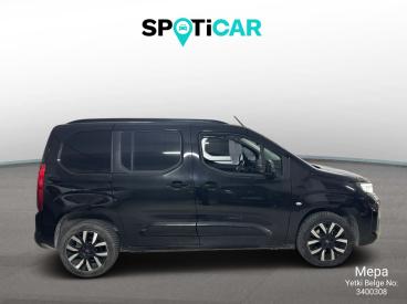 SPOTICAR Opel Combo Ultimate 1.5 130 Dizel At8 İkinci El Araç -  Dizel Siyah - Istanbul - 1200027126_4