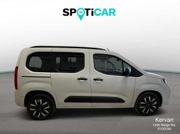 SPOTICAR Opel Combo Ultimate 1.5 130 Dizel At8 İkinci El Araç -  Dizel Beyaz - Düzce - 1200028015_4
