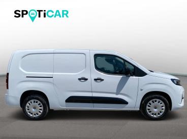 SPOTICAR Opel Combo Cargo 1.5 Dizel Mt6 130 Ultimate Xl Fl İkinci El Araç -  Dizel Beyaz - Istanbul - 1200030299_4