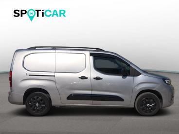 SPOTICAR Opel Combo Ultimate 1.5 130 Dizel At8 İkinci El Araç - Mpv Dizel Gri - İzmİr - 1200031582_4