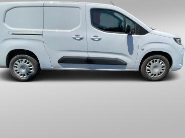 SPOTICAR Opel Combo Ultimate 1.5 130 Dizel At8 İkinci El Araç -  Dizel Beyaz - Istanbul - 1200032531_4