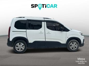 SPOTICAR Peugeot Rifter Allure 1.5 Bluehdi 130 Eat8 İkinci El Araç - Şehir Otomobili Dizel Beyaz - Istanbul - 1200020447_4