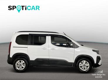 SPOTICAR Peugeot Rifter Allure 1.5 Bluehdi 130 Eat8 İkinci El Araç -  Dizel Beyaz - Ankara - 1200032007_4