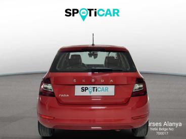 SPOTICAR Skoda Fabia Premium İkinci El Araç - Hatchback Benzin Kırmızı - Antalya - 1200022242_5