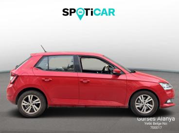 SPOTICAR Skoda Fabia Premium İkinci El Araç - Hatchback Benzin Kırmızı - Antalya - 1200022261_4