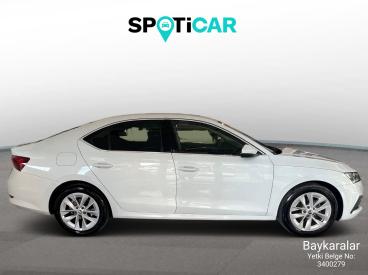 SPOTICAR Skoda Octavia 1.0 Premium Tsi E-tec Dsg 7 110 İkinci El Araç - Hatchback Hibrit Beyaz - Istanbul - 1200021147_4