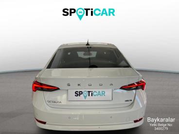 SPOTICAR Skoda Octavia 1.0 Premium Tsi E-tec Dsg 7 110 İkinci El Araç - Hatchback Hibrit Beyaz - Istanbul - 1200021147_5