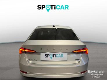 SPOTICAR Skoda Octavia 1.5 E-tec Premium İkinci El Araç - Hatchback Hibrit Gri - Istanbul - 1200022614_5